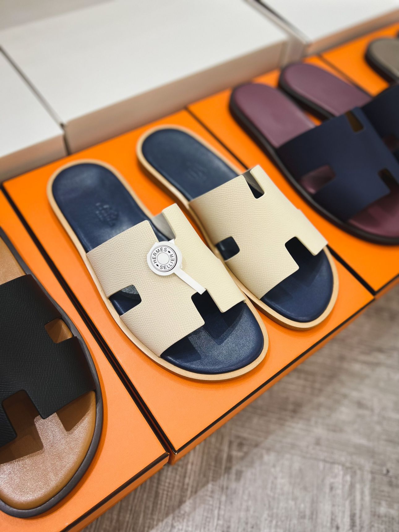 Dép Hermes Blanc Gomme da Epsom Lót Đế Celestial Blue Like Auth