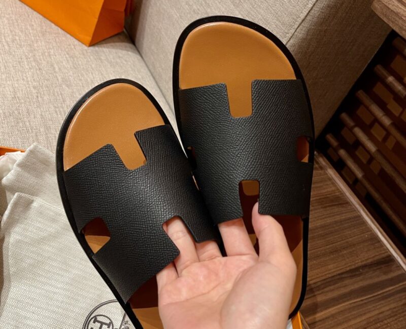 Dép Hermes da Epsom Đen Đế Nâu Like Auth