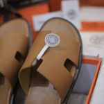 Dép Hermes Izmir Da Trơn Full Brown Nâu Like Auth