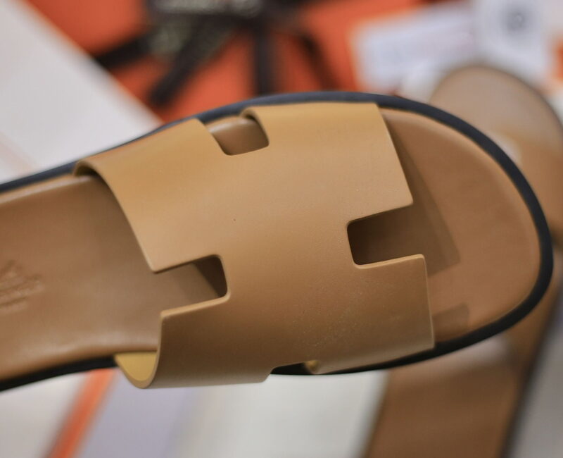 Dép Hermes Izmir Da Trơn Full Brown Nâu Like Auth