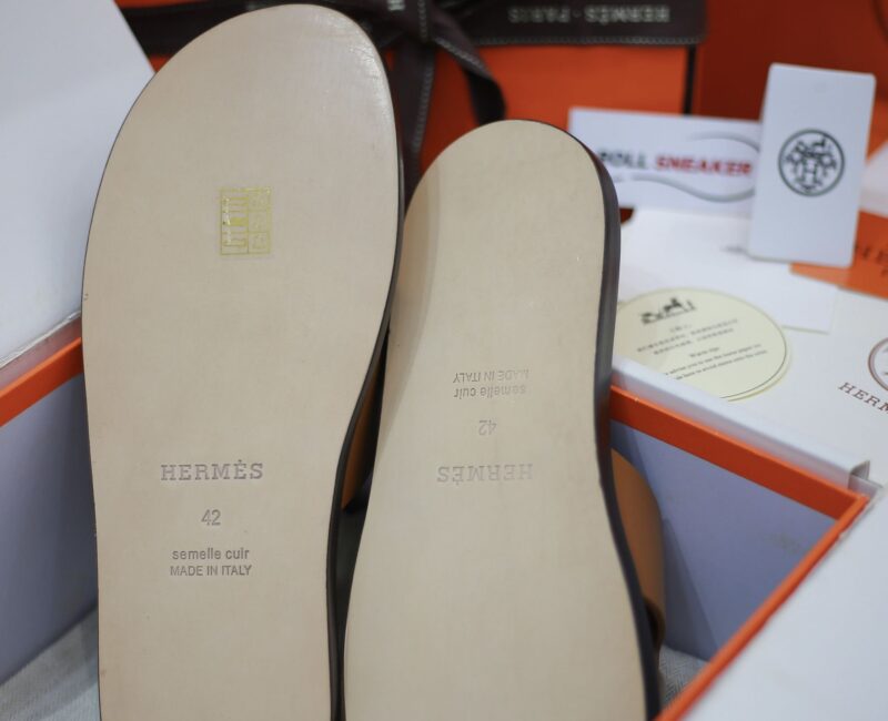 Dép Hermes Izmir Da Trơn Full Brown Nâu Like Auth