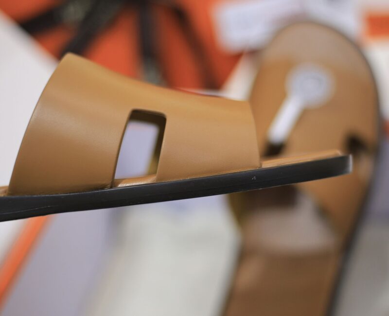 Dép Hermes Izmir Da Trơn Full Brown Nâu Like Auth