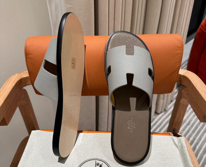 Dép Hermes Izmir Xám da Epsom Đế Lót Nâu Like Auth