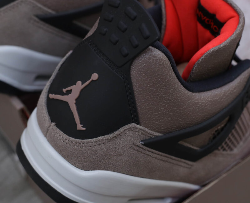 Nike Air Jordan 4 Retro ‘Taupe Haze’