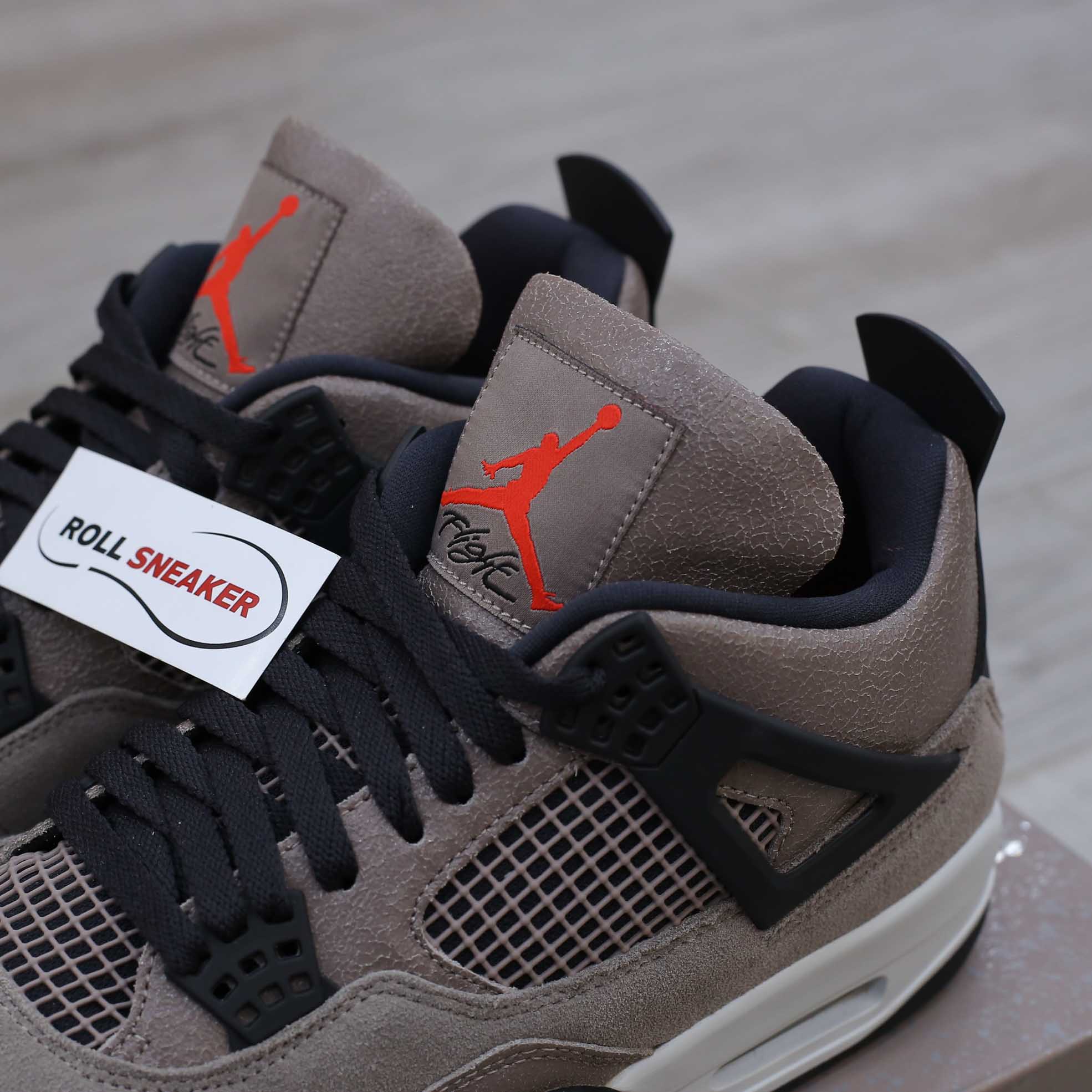 Nike Air Jordan 4 Retro ‘Taupe Haze’