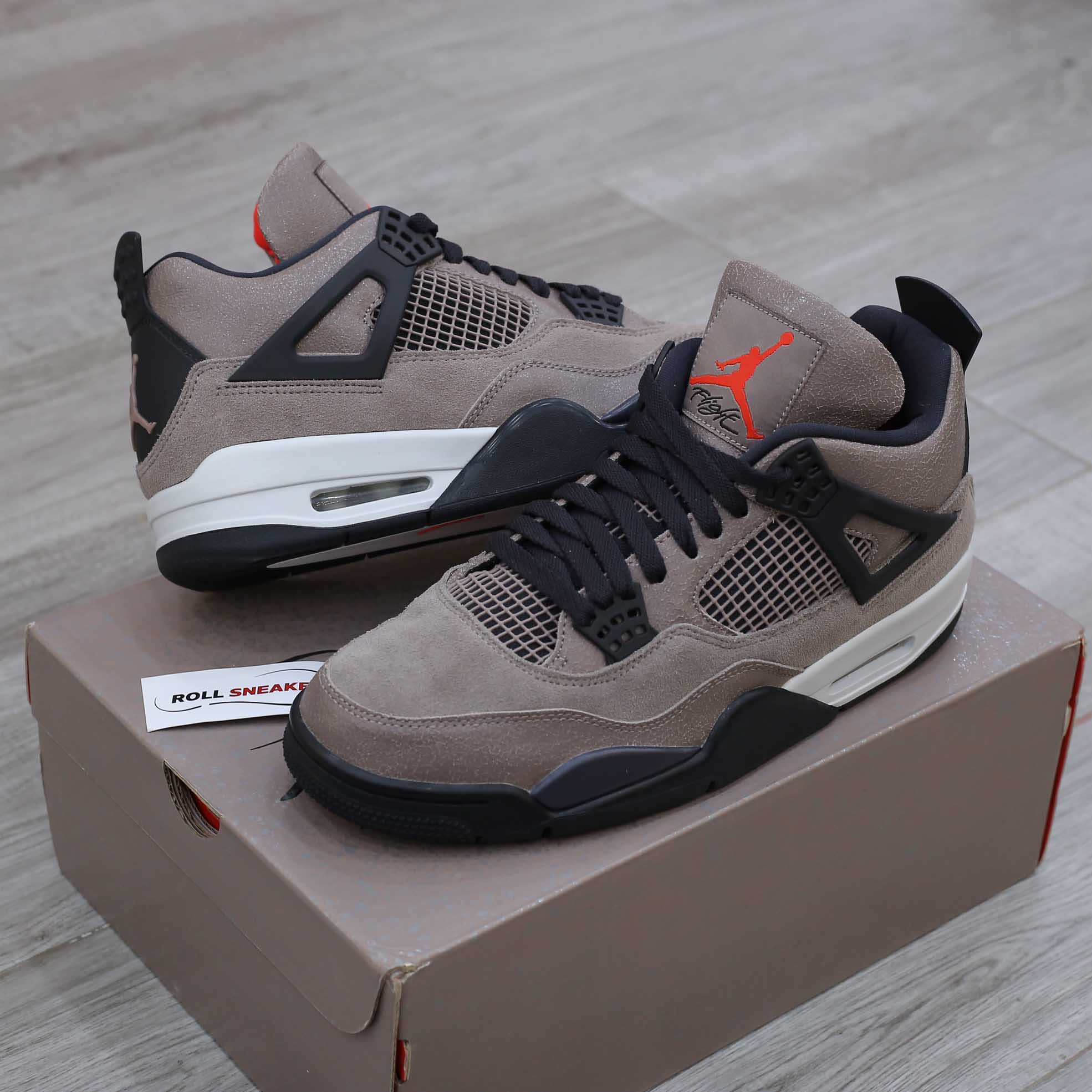 Nike Air Jordan 4 Retro ‘Taupe Haze’