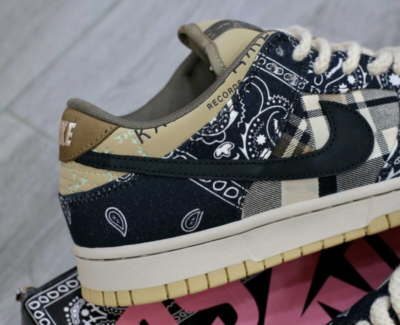 Nike SB Dunk Low Travis Scott Like Auth