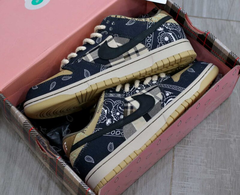 Nike SB Dunk Low Travis Scott Like Auth