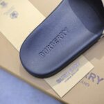 Dép Burberry Vintage Check Print Slides Archive Beige