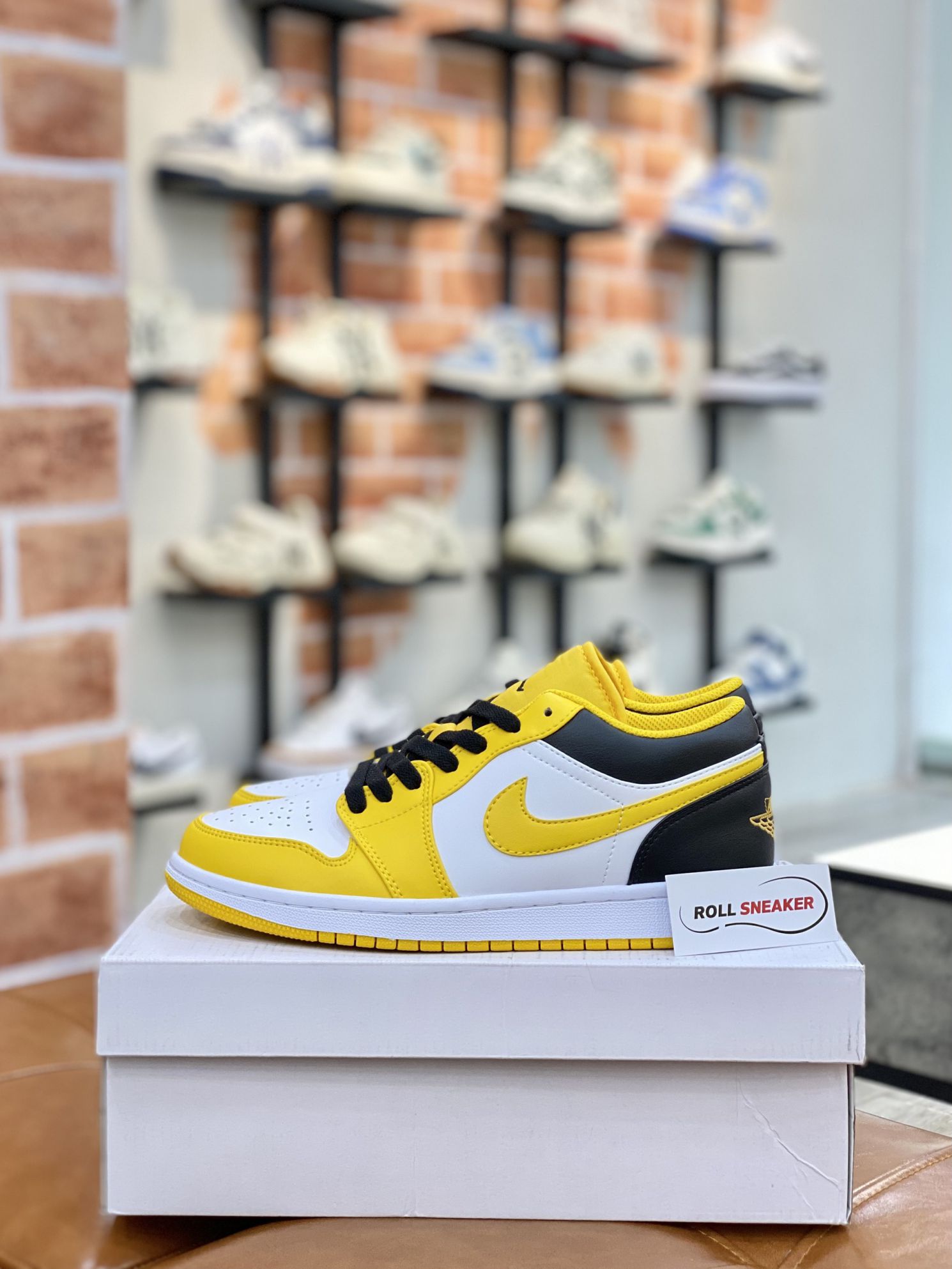 Giày Nike Air Jordan 1 Low ‘Taxi’ Like Auth