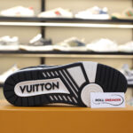 Lv Trainer #54 Signature Black White