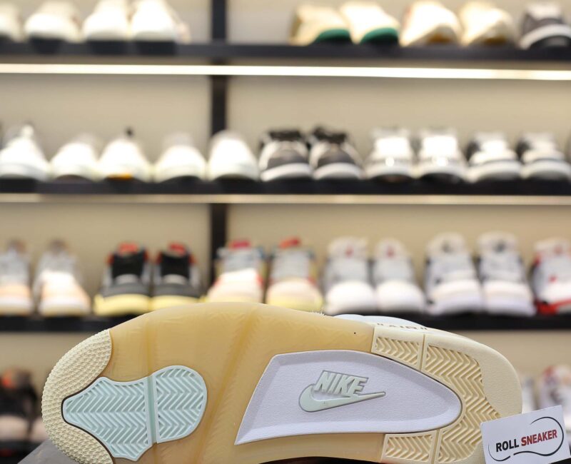 Nike Air Jordan 4 Retro Off-White Sail