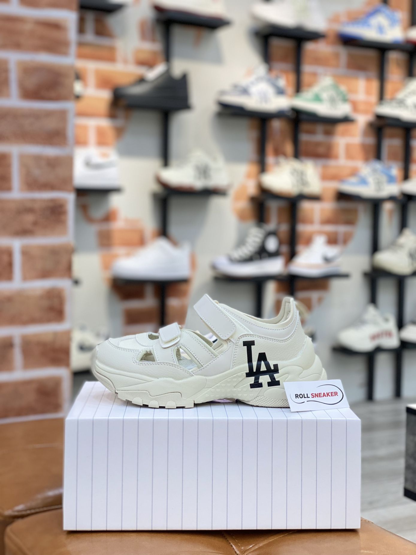 Sandal MLB Big Ball Chunky Mas LA Dodgers Cream