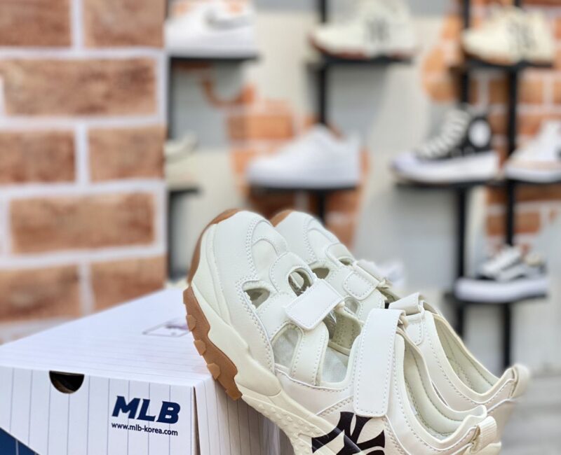 Sandal MLB Big Ball Chunky Mas New York Yankees Cream