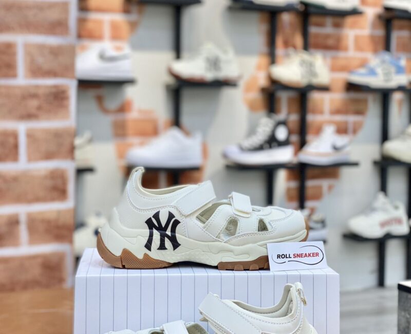 Sandal MLB Big Ball Chunky Mas New York Yankees Cream