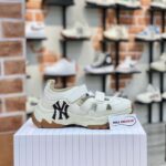 Sandal MLB Big Ball Chunky Mas New York Yankees Cream