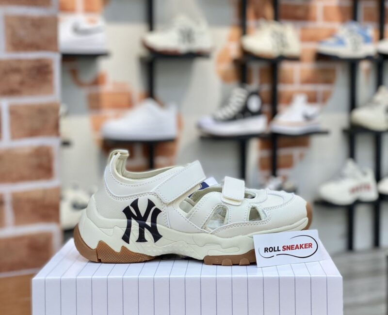 Sandal MLB Big Ball Chunky Mas New York Yankees Cream