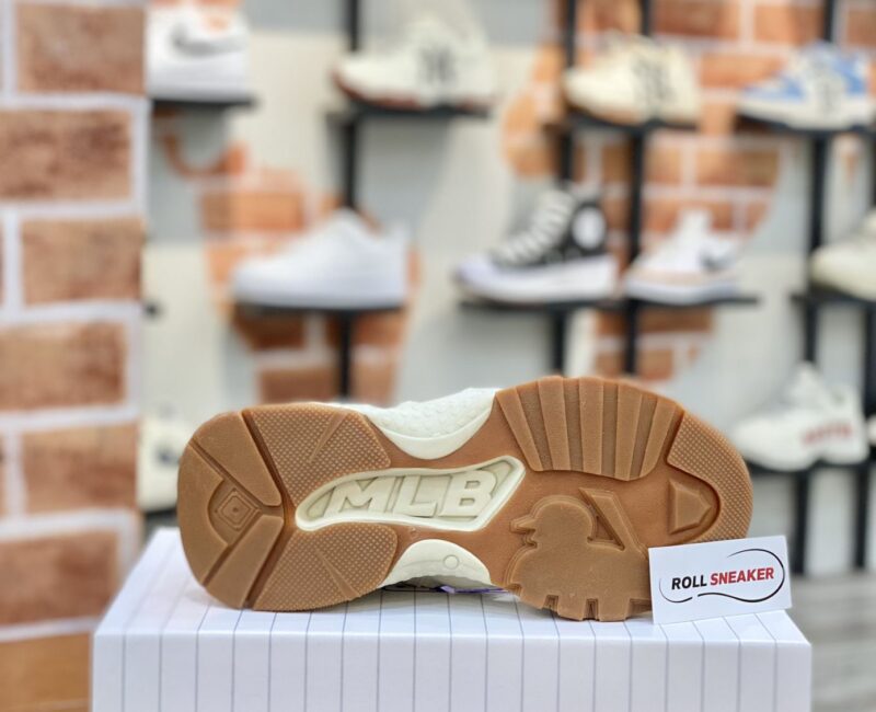 Sandal MLB Big Ball Chunky Mas New York Yankees Cream