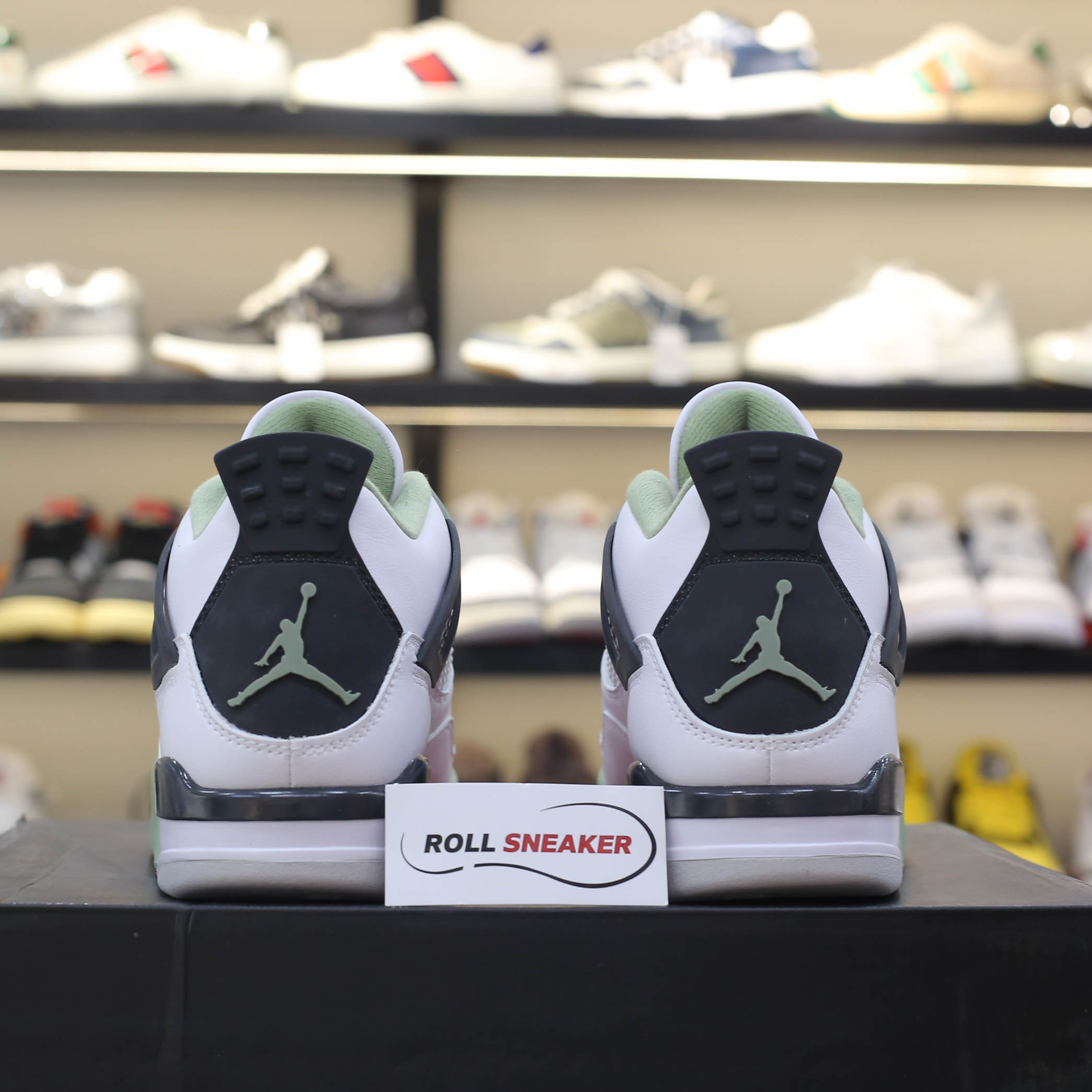 Jordan 4 seafoam up