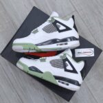 Jordan 4 seafoam up