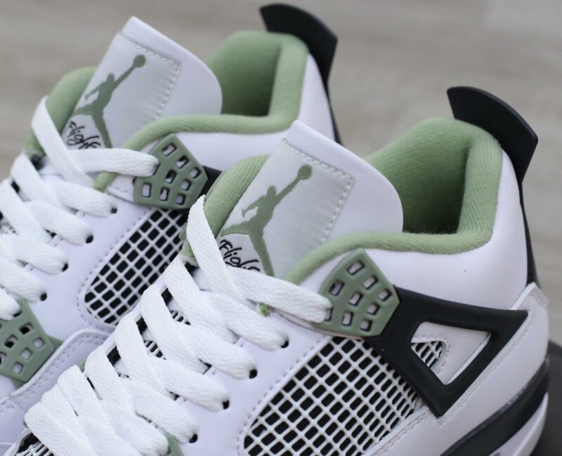Jordan 4 seafoam up