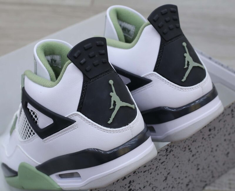 Jordan 4 seafoam up
