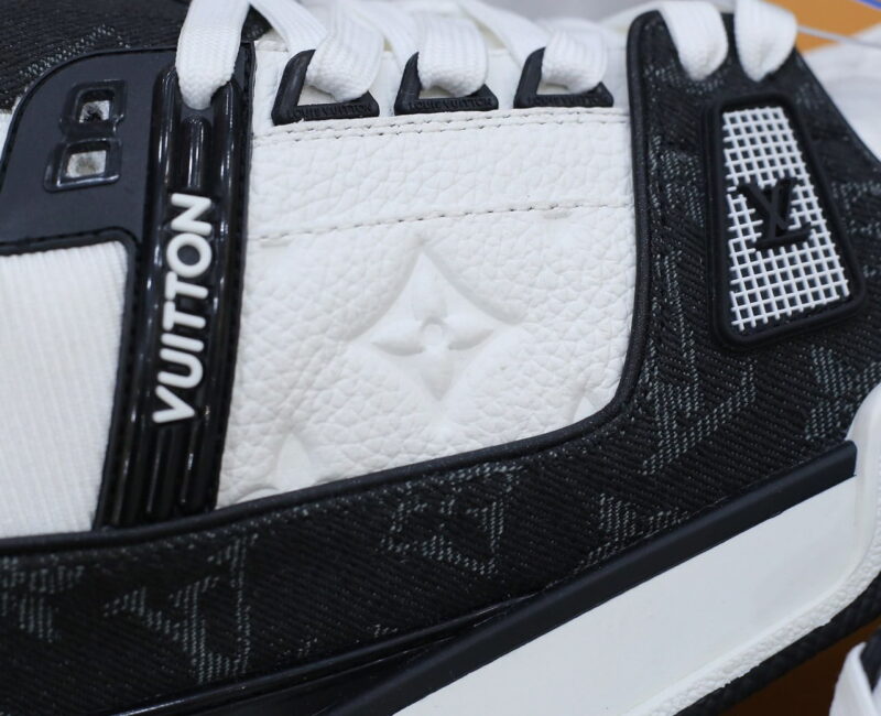 Giày Louis Vuitton LV Trainer Monogram Denim Black Like Auth