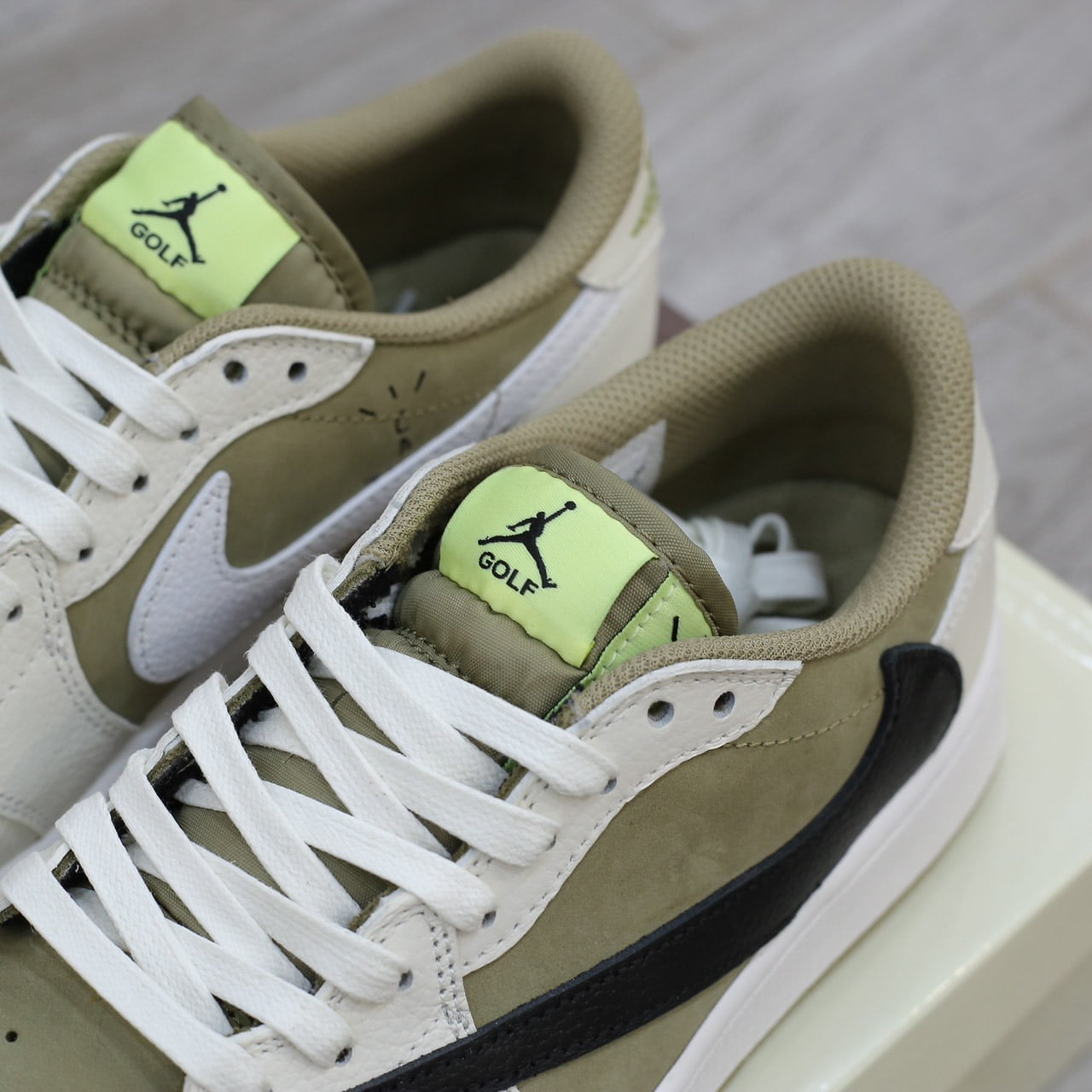 Giày Nike Air Jordan 1 Low Travis Scott ‘Golf’ Like Auth