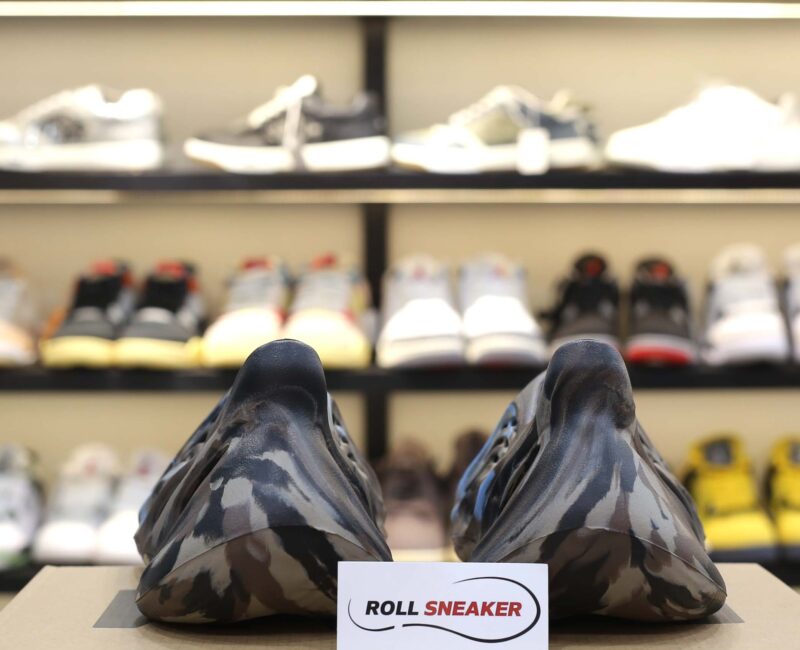 Adidas Yeezy Foam Runner ‘MX Cinder’