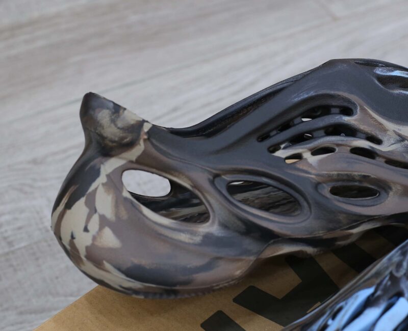 Adidas Yeezy Foam Runner ‘MX Cinder’