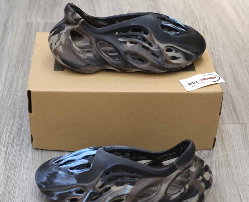 Adidas Yeezy Foam Runner ‘MX Cinder’