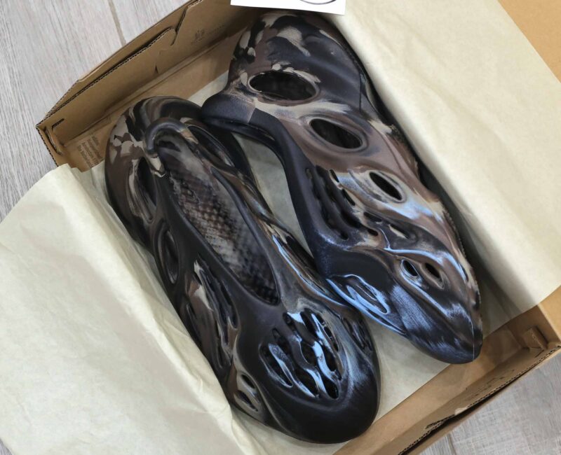 Adidas Yeezy Foam Runner ‘MX Cinder’