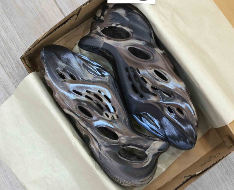 Adidas Yeezy Foam Runner ‘MX Cinder’