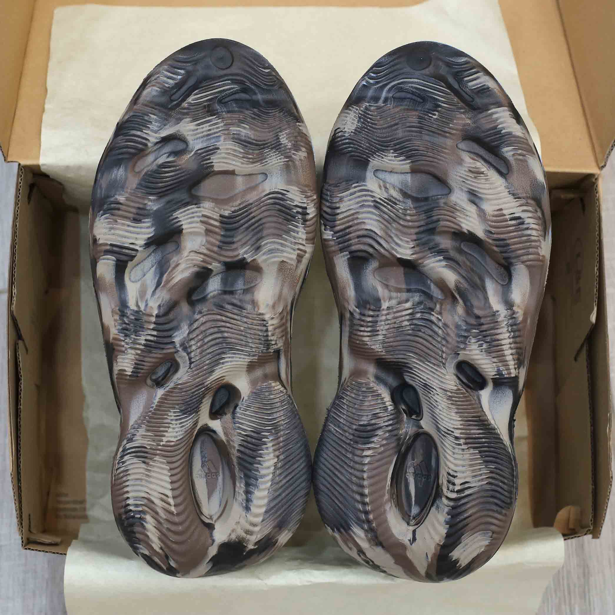 Adidas Yeezy Foam Runner ‘MX Cinder’