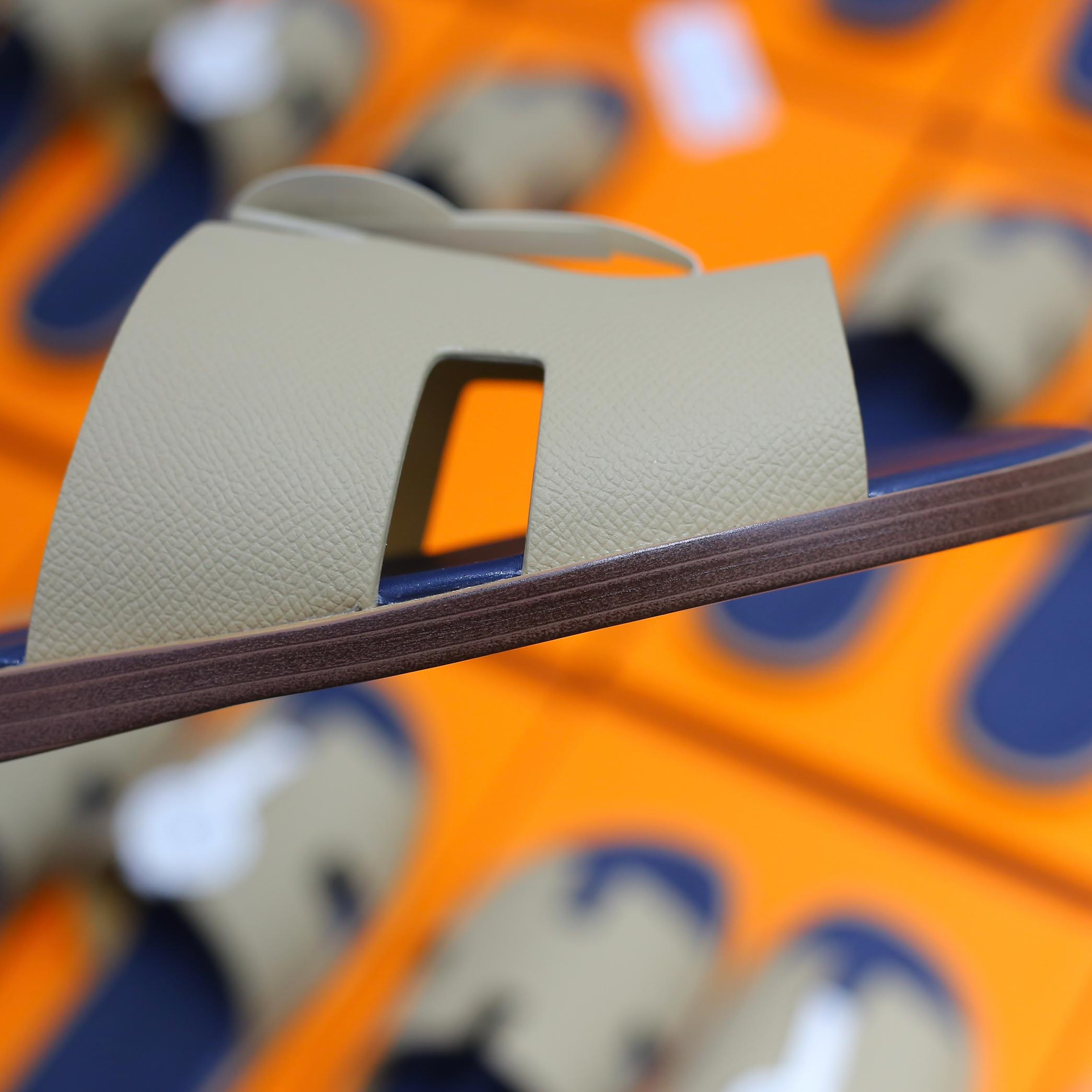 Dép Hermes Blanc Gomme da Epsom Lót Đế Celestial Blue