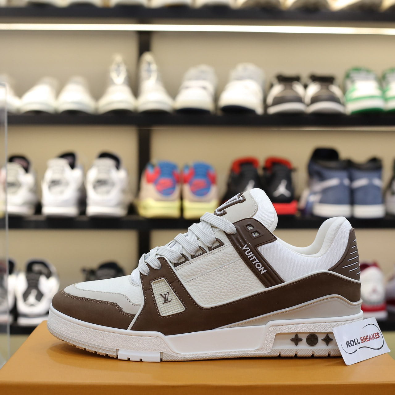 Giày Louis Vuitton LV Trainer Moka Trơn 2023 Best Quality