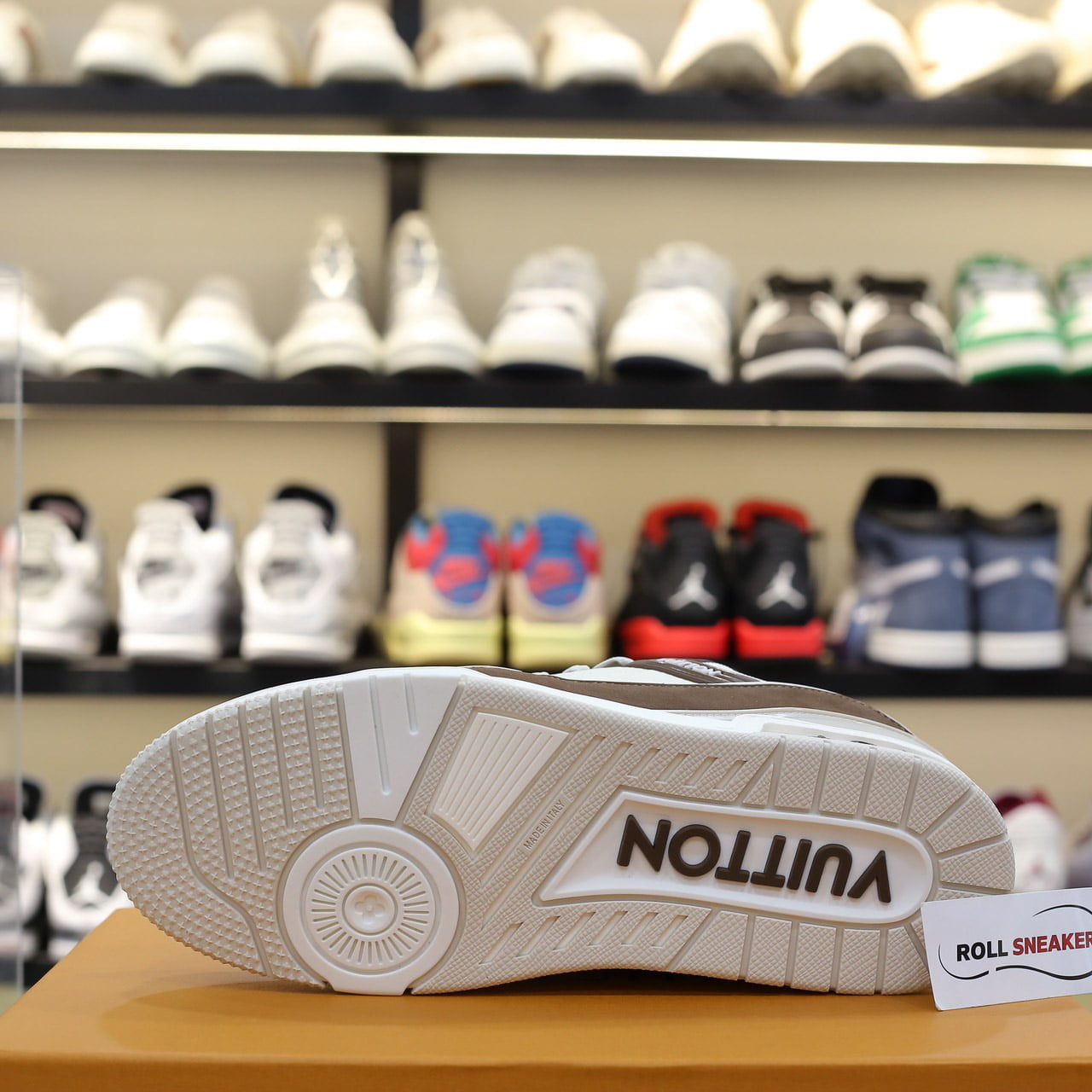 Giày Louis Vuitton LV Trainer Moka Trơn 2023 Best Quality