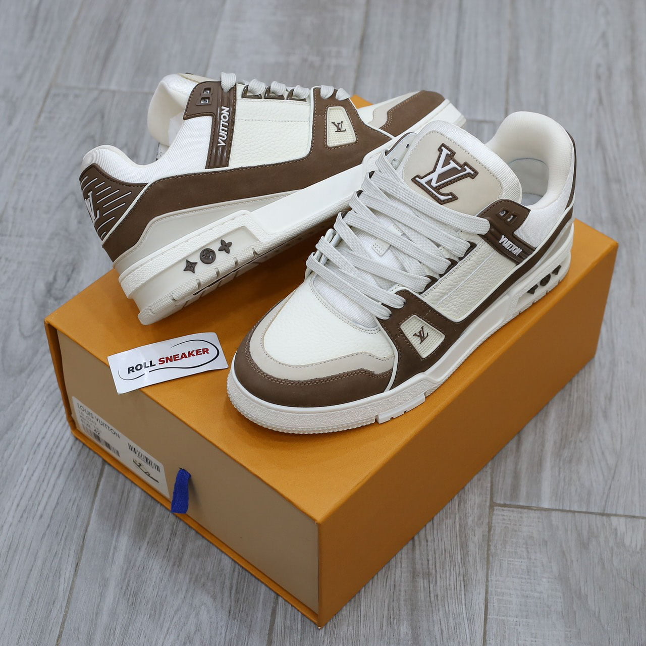 Giày Louis Vuitton LV Trainer Moka Trơn 2023 Best Quality