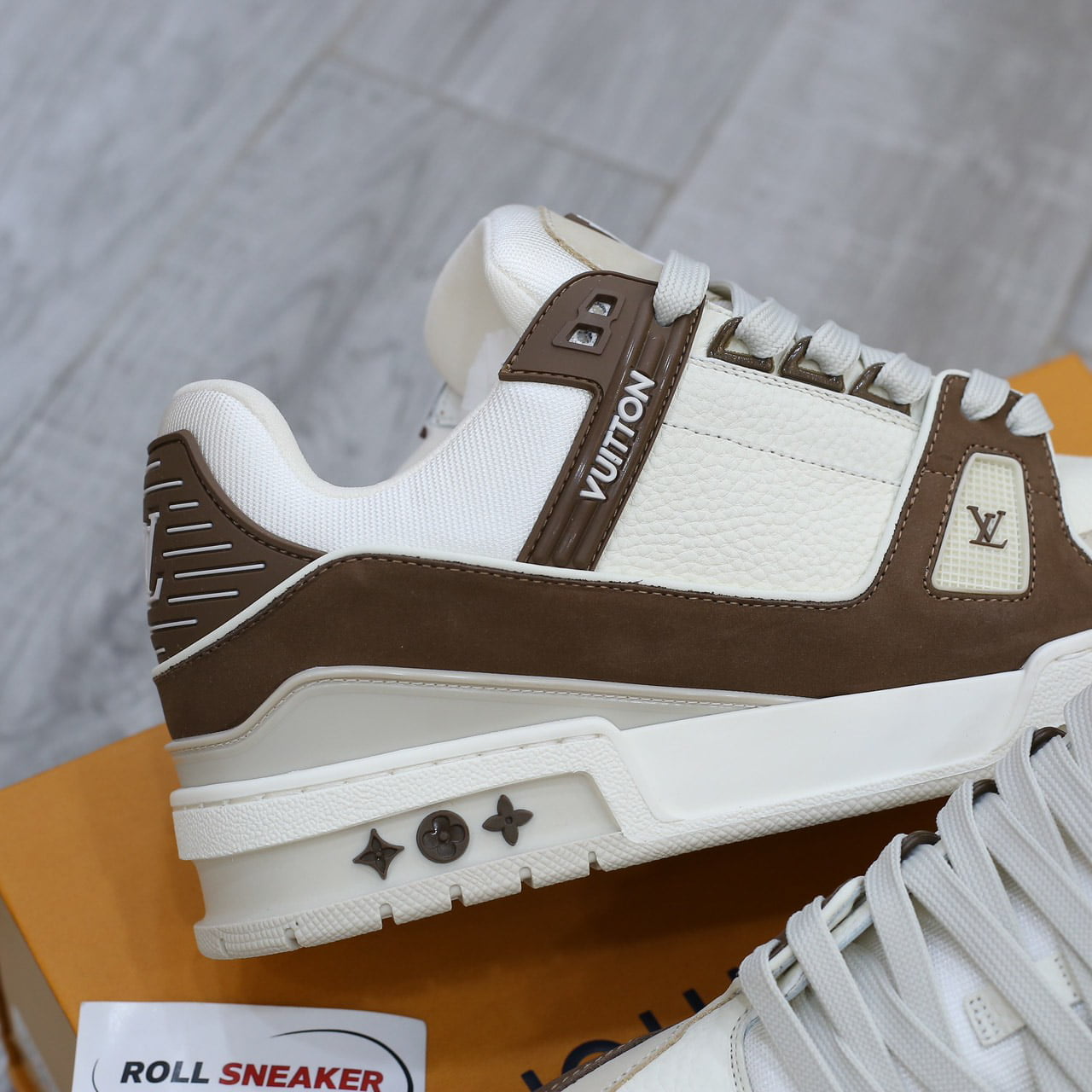 Giày Louis Vuitton LV Trainer Moka Trơn 2023 Best Quality