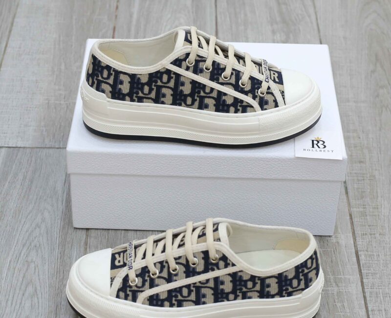 WALK’N’DIOR PLATFORM Low-Top SNEAKER Deep Blue Dior Oblique Embroidered Cotton