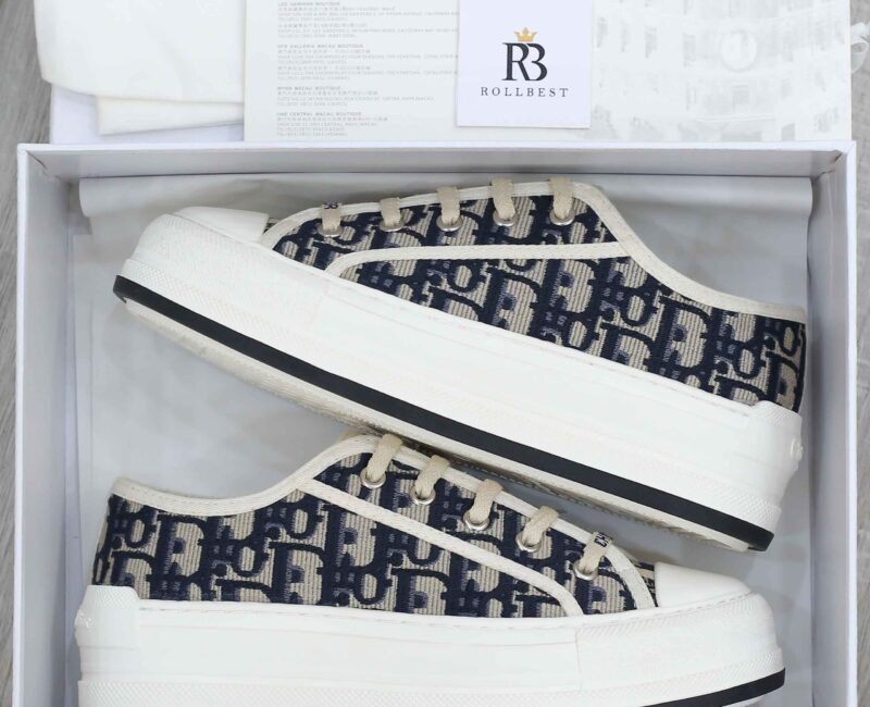 WALK’N’DIOR PLATFORM Low-Top SNEAKER Deep Blue Dior Oblique Embroidered Cotton