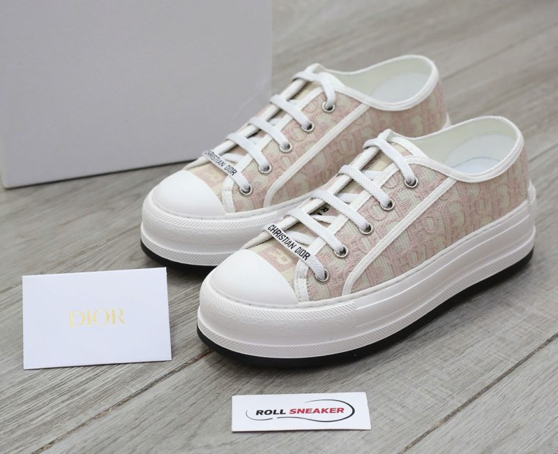 WALK’N’DIOR PLATFORM SNEAKER Nude Dior Oblique Embroidered Cotton