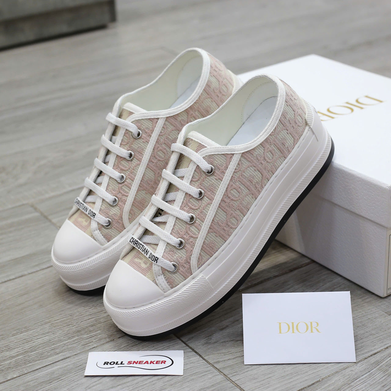 WALK’N’DIOR PLATFORM SNEAKER Nude Dior Oblique Embroidered Cotton