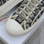 WALK’N’DIOR SNEAKER Deep Blue Dior Oblique Embroidered Cotton