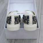 WALK’N’DIOR SNEAKER Deep Blue Dior Oblique Embroidered Cotton