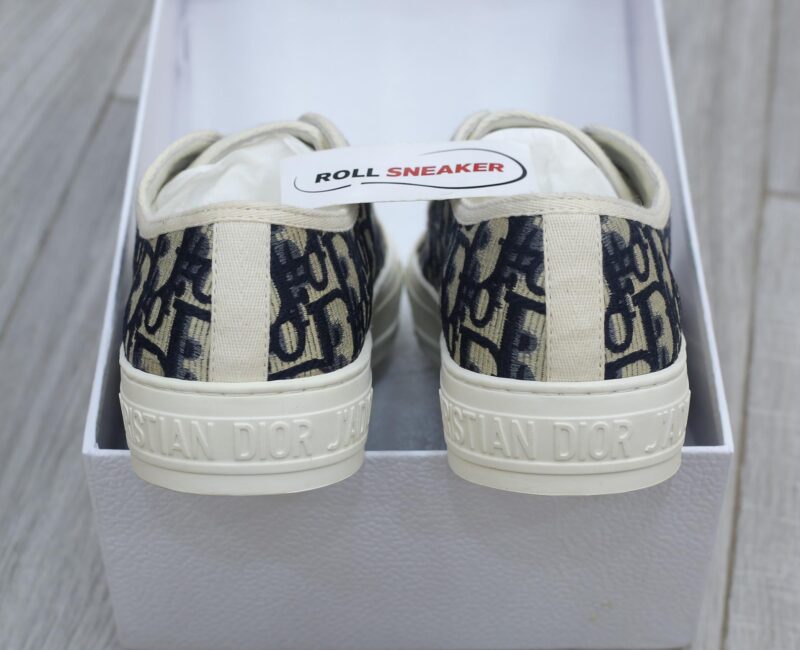WALK’N’DIOR SNEAKER Deep Blue Dior Oblique Embroidered Cotton