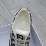 WALK’N’DIOR SNEAKER Deep Blue Dior Oblique Embroidered Cotton