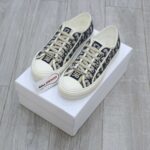 WALK’N’DIOR SNEAKER Deep Blue Dior Oblique Embroidered Cotton