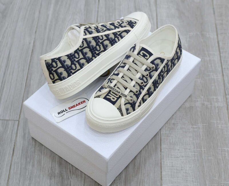WALK’N’DIOR SNEAKER Deep Blue Dior Oblique Embroidered Cotton