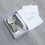 WALK’N’DIOR SNEAKER Deep Blue Dior Oblique Embroidered Cotton